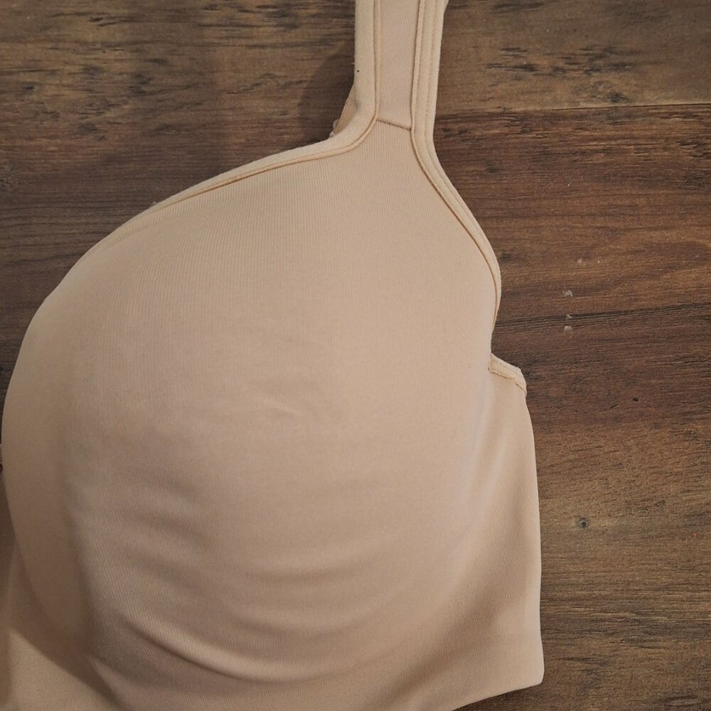 Cacique 34DD Beige T-Shirt Bra Underwire Adjustable Straps - Picture 2 of 5